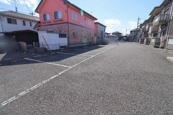 古河駅 バス16分  駒羽根団地下車：停歩1分 1階の物件外観写真